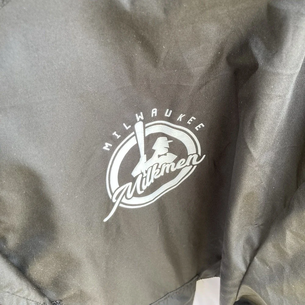 Milwaukee Milkmen Men's Large Windbreaker Light Jacket‎ See Details AA Baseball